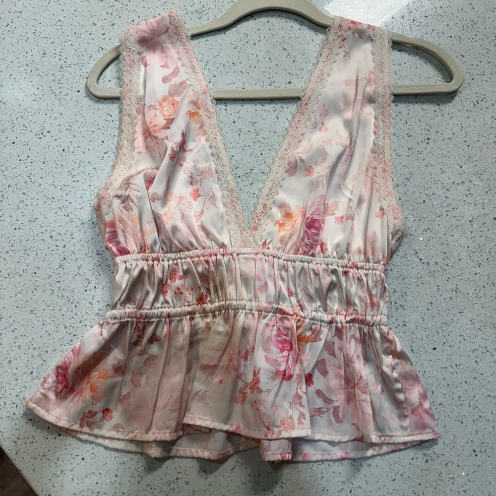 Wayf Pink Floral Lace Trim Top